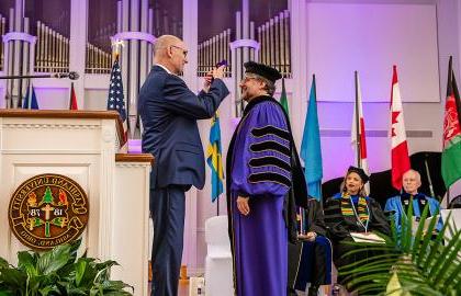 President Peede and Jim Hess during the investiture ceremony